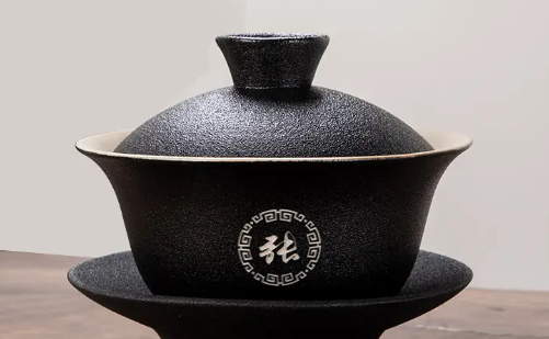 打標機在陶瓷行業(yè)中的應(yīng)用有哪些呢？  第2張